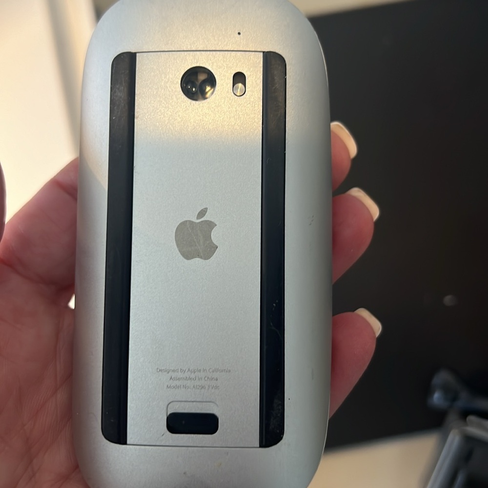Apple mouse - Picture 2 of 3